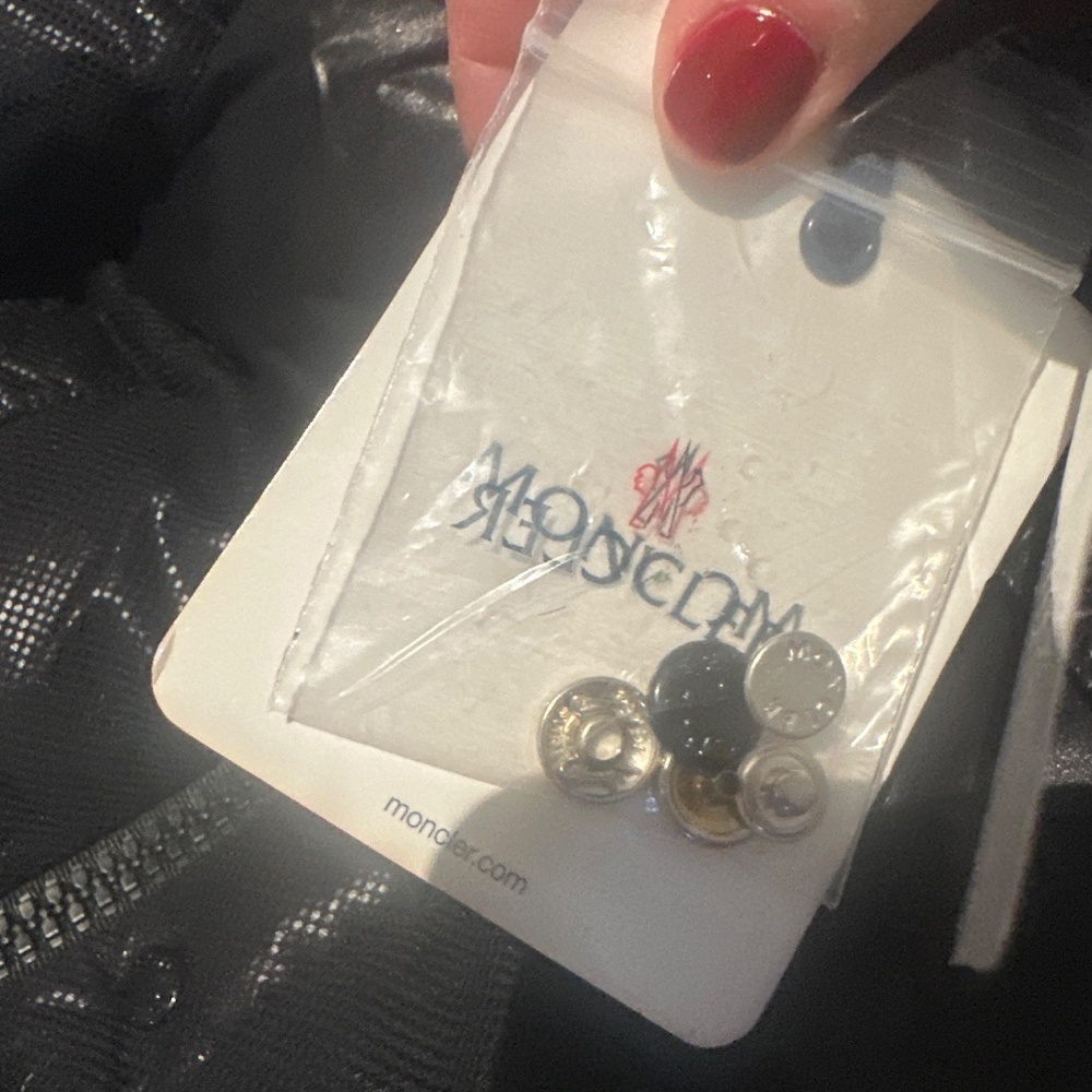Moncler jacket Authentic - Picture 16 of 17